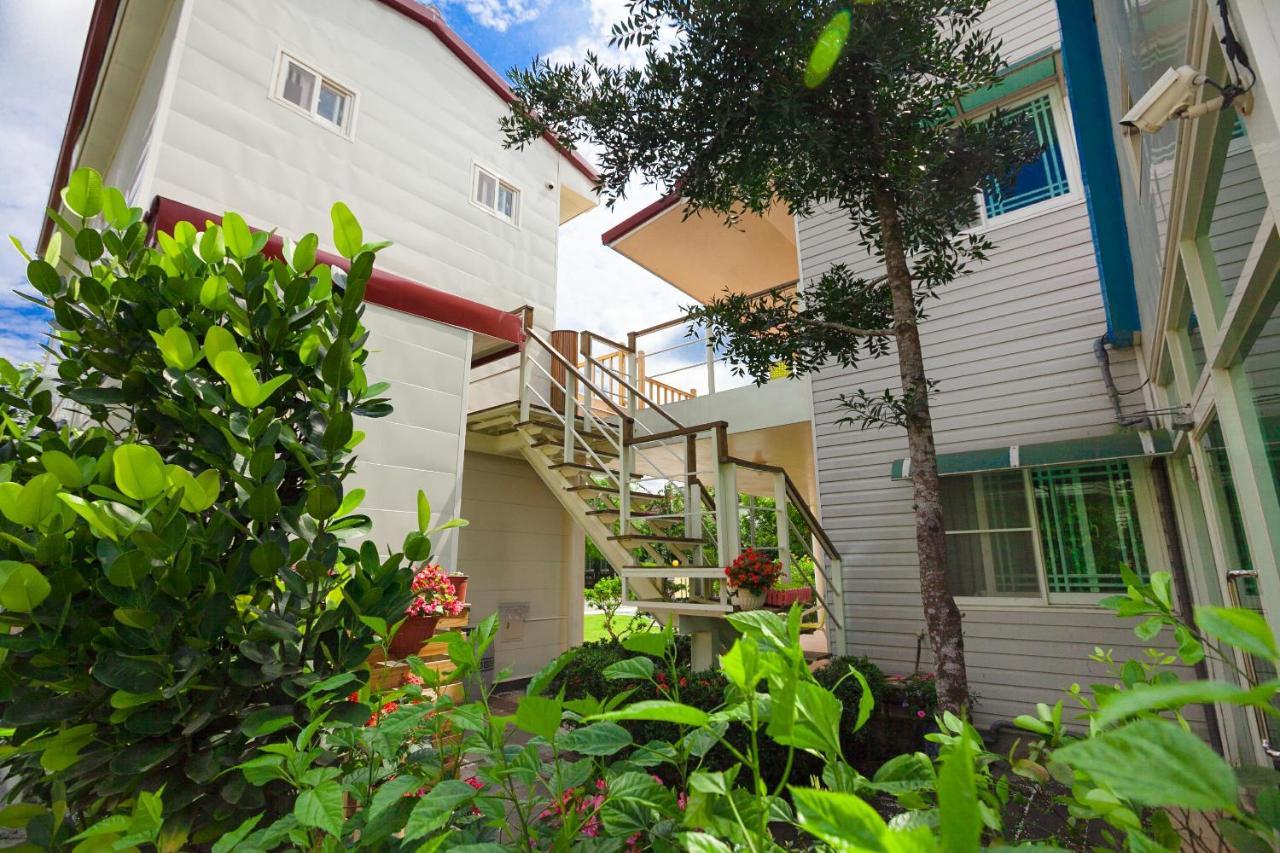 Yuan Qiwu Homestay Pinghe Exterior foto